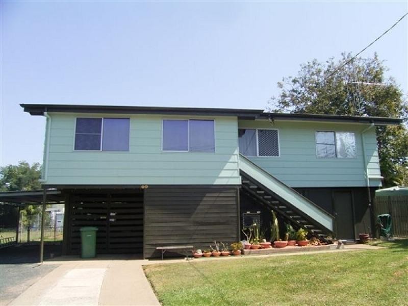 22 SPRING CRESCENT, Dysart QLD 4745