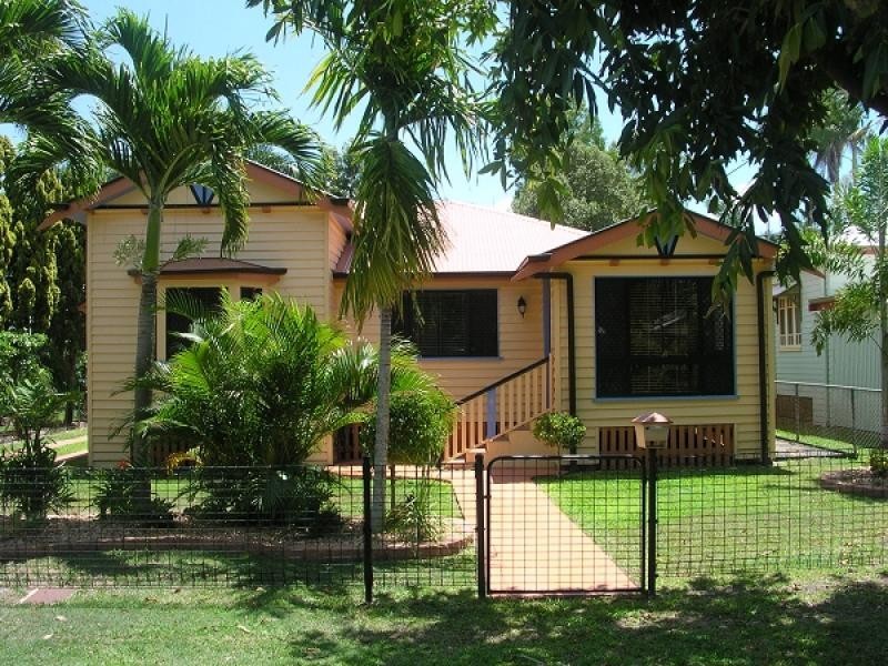 39 LLOYD STREET, West Mackay QLD 4740