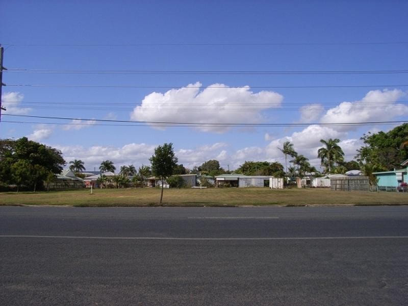 393 SHAKESPEARE STREET, West Mackay QLD 4740