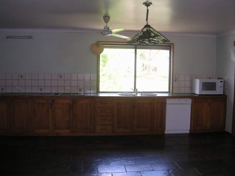 141 KIPPEN DRIVE, Ball Bay QLD 4741