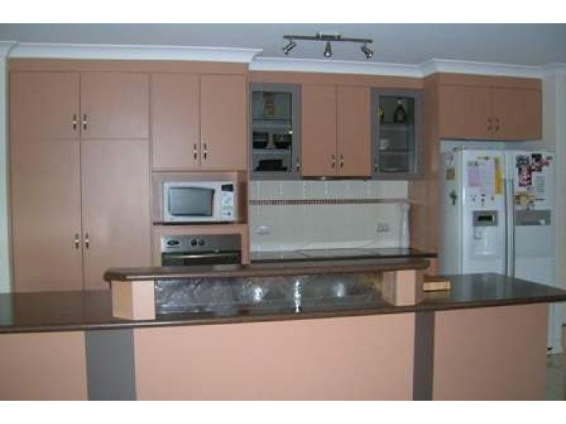 12 EVA PARADE, Glenella QLD 4740