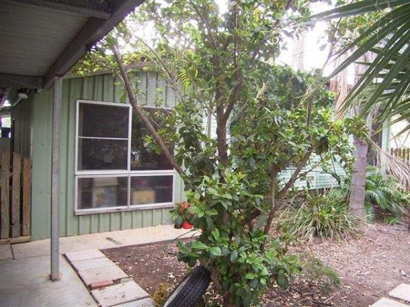 6 BOWEN COURT, Moranbah QLD 4744