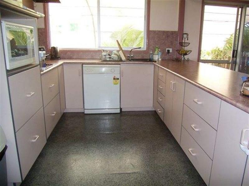 6 BOWEN COURT, Moranbah QLD 4744