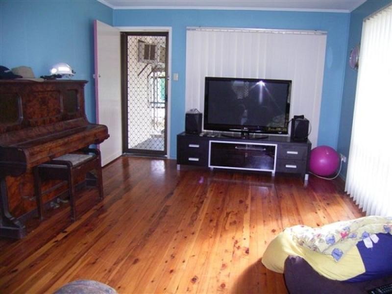 8 HARRIS COURT, Moranbah QLD 4744