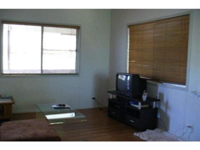 61 CUTHBERT STREET, Moranbah QLD 4744