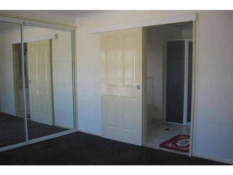 5 Maitland Street, Moranbah QLD 4744