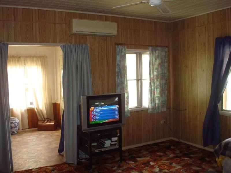 77 CANBERRA STREET, North Mackay QLD 4740