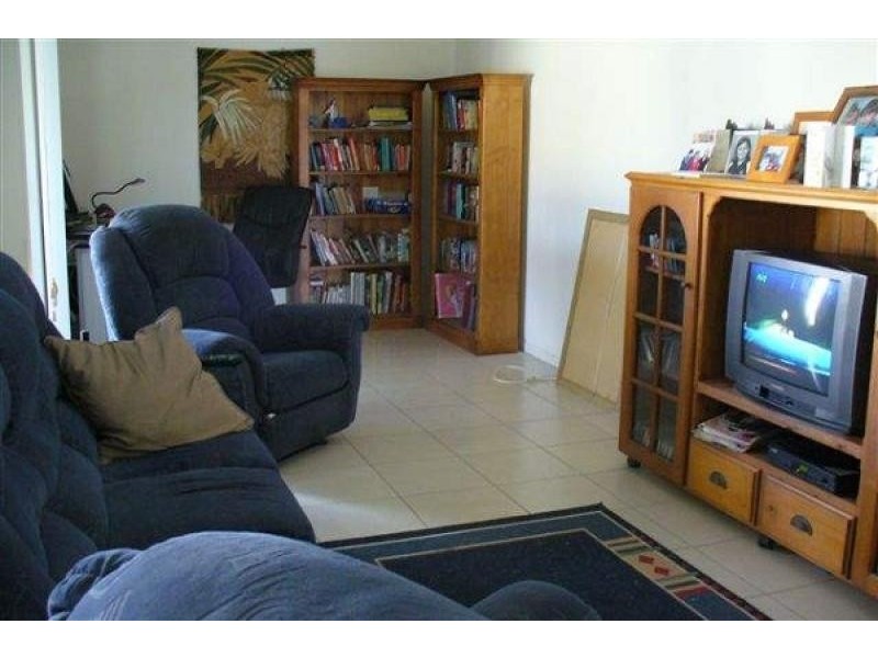 16 Macpherson Street, Moranbah QLD 4744