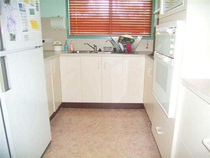 2 Harris Court, Moranbah QLD 4744