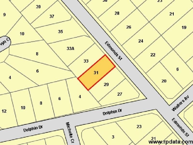 31 Edmonds Street, Bucasia QLD 4750