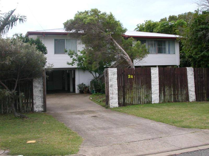 24 SWIFT STREET, Slade Point QLD 4740