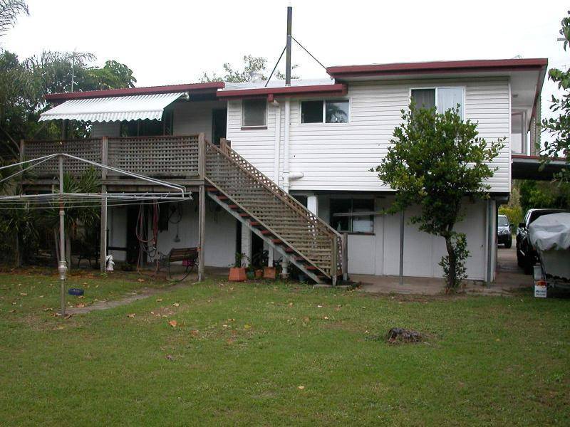 24 SWIFT STREET, Slade Point QLD 4740