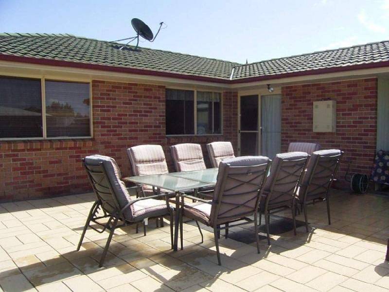 2 MARSHALL AVENUE, Andergrove QLD 4740