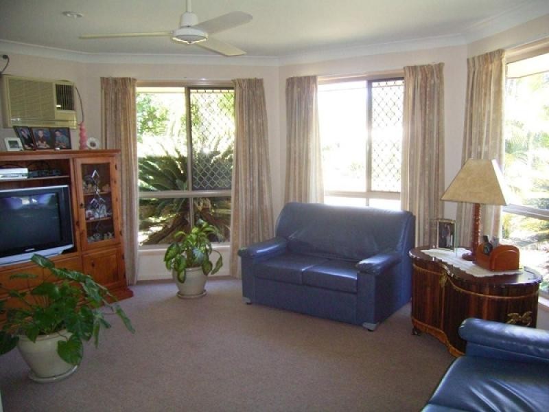 11 DAVLYN DRIVE, Andergrove QLD 4740