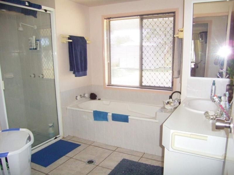 11 DAVLYN DRIVE, Andergrove QLD 4740
