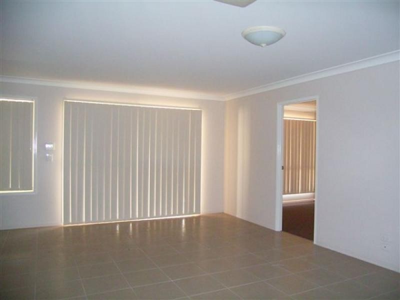 21 MAITLAND STREET, Moranbah QLD 4744