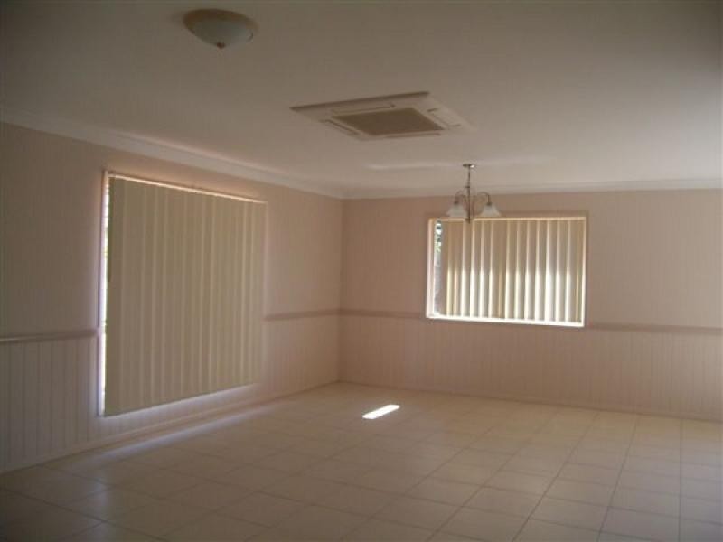 56 CLEMENTS STREET, Moranbah QLD 4744