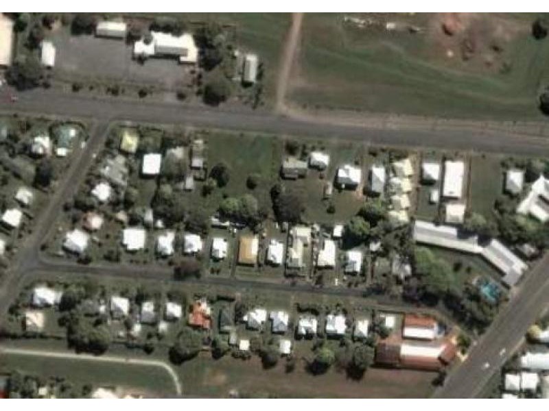 393 SHAKESPEARE STREET, West Mackay QLD 4740