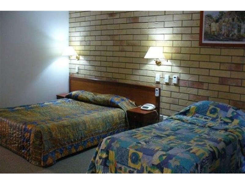 1 Mills Avenue, Moranbah QLD 4744