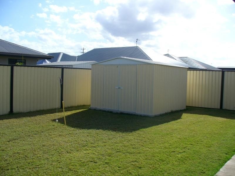 16 Macpherson Street, Moranbah QLD 4744