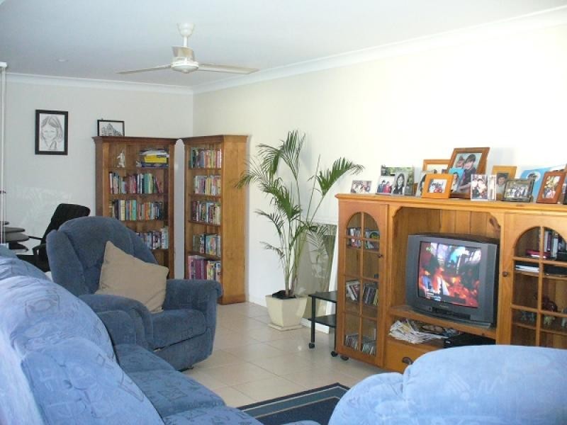 16 Macpherson Street, Moranbah QLD 4744