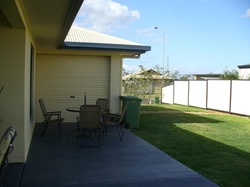 16 Macpherson Street, Moranbah QLD 4744