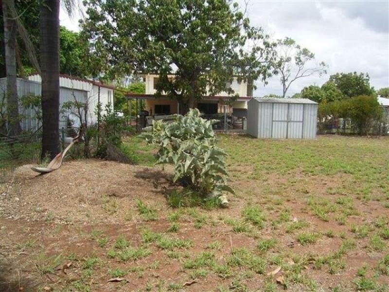 3 Chifley Court, Moranbah QLD 4744