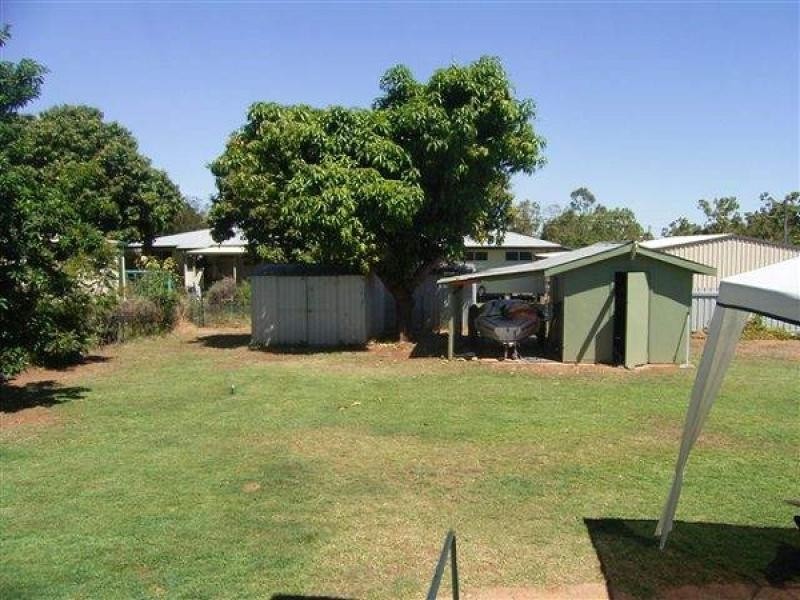 2 Harris Court, Moranbah QLD 4744