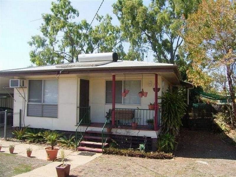 88 Mills Avenue, Moranbah QLD 4744