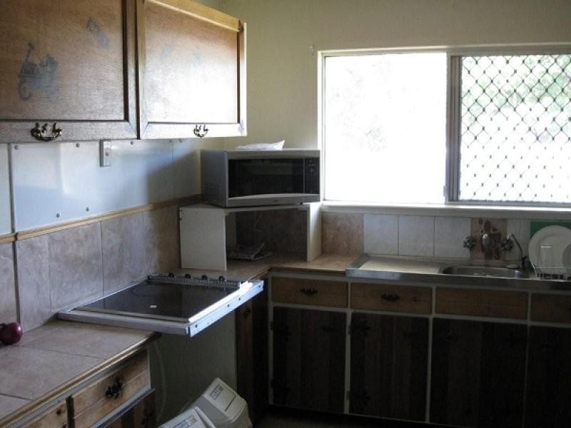 18 Forrest Drive, Moranbah QLD 4744