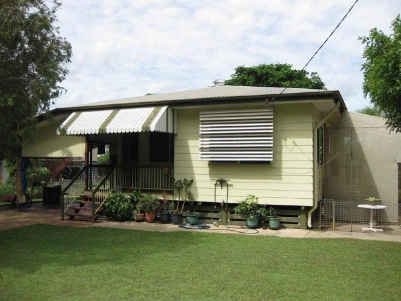2 Clements Street, Moranbah QLD 4744
