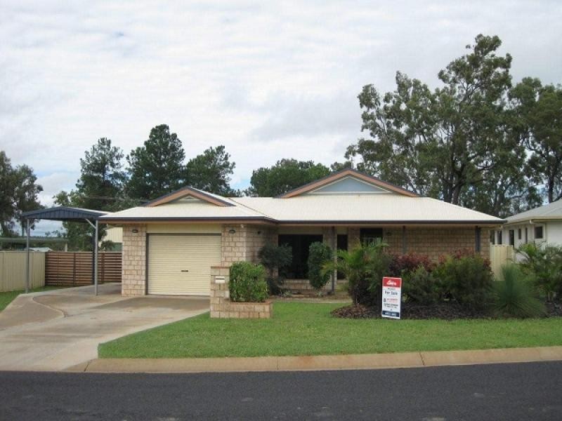 7 Freeman Street, Moranbah QLD 4744