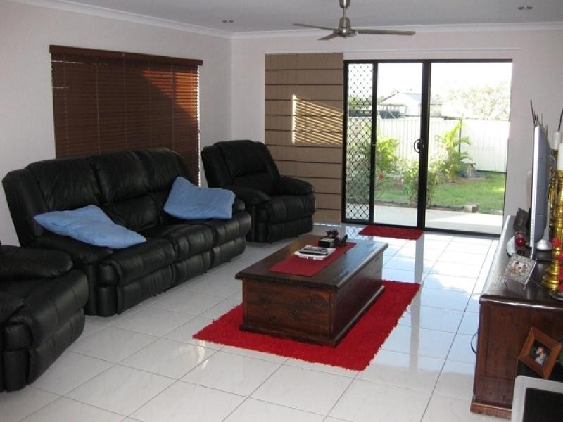 10 Longman Drive, Moranbah QLD 4744