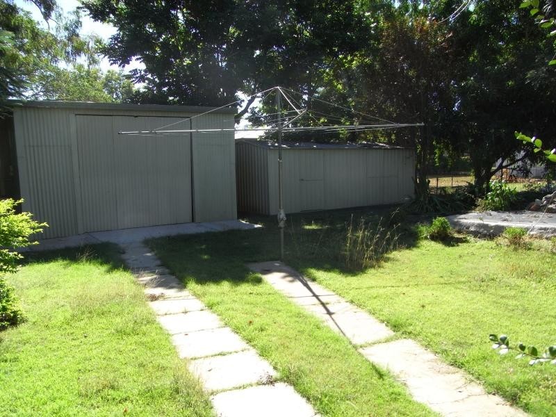 18 PERRY STREET, Dysart QLD 4745