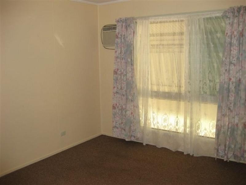 28 Leslie Drive, Moranbah QLD 4744