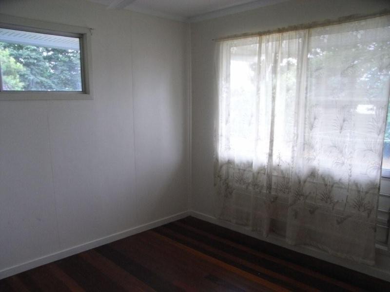 33 Leslie Drive, Moranbah QLD 4744