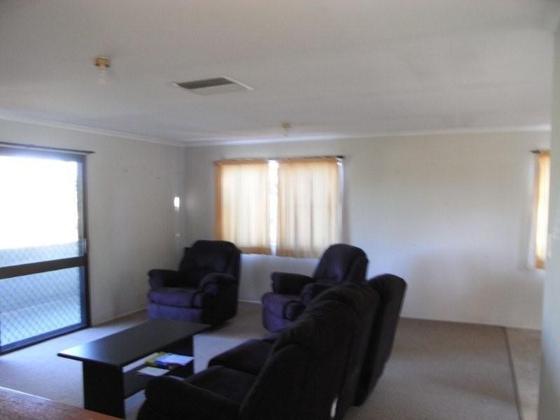 8 Ney Street, Moranbah QLD 4744