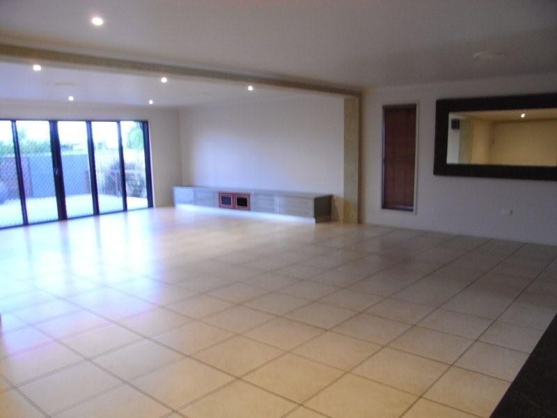 37 Flight Drive, Moranbah QLD 4744