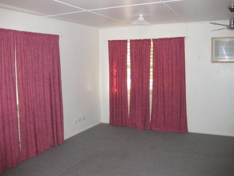6 Connor Drive, Moranbah QLD 4744