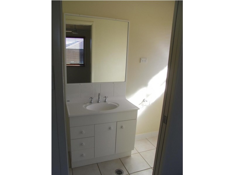 24 Savannah Drive, Moranbah QLD 4744