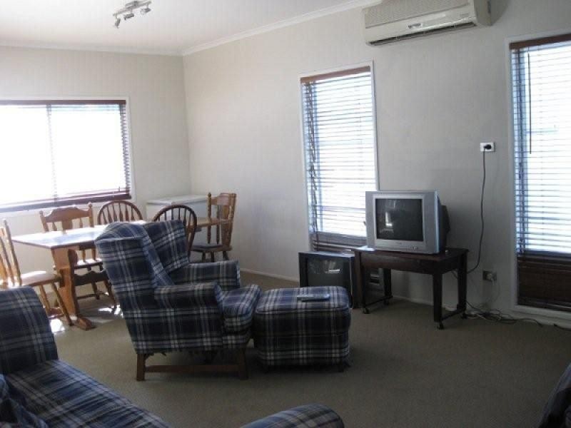 9 Wickham Street, Moranbah QLD 4744