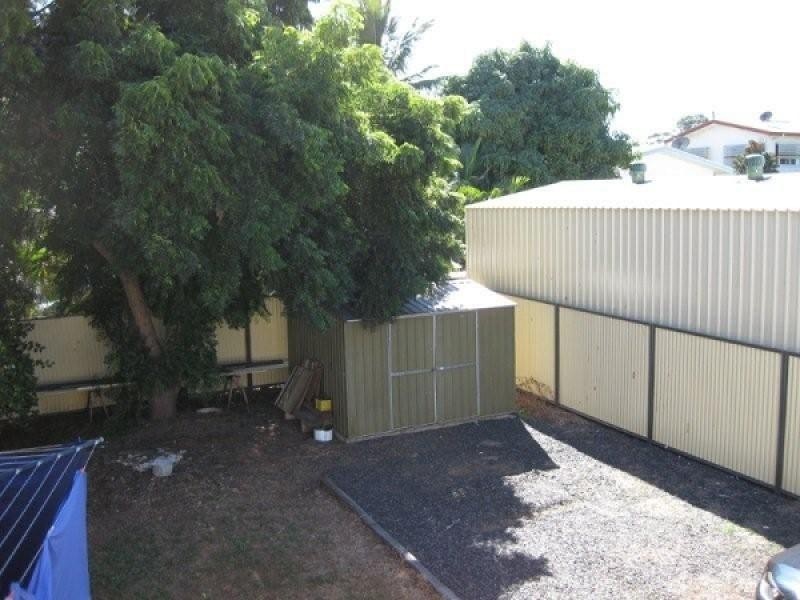 9 Wickham Street, Moranbah QLD 4744