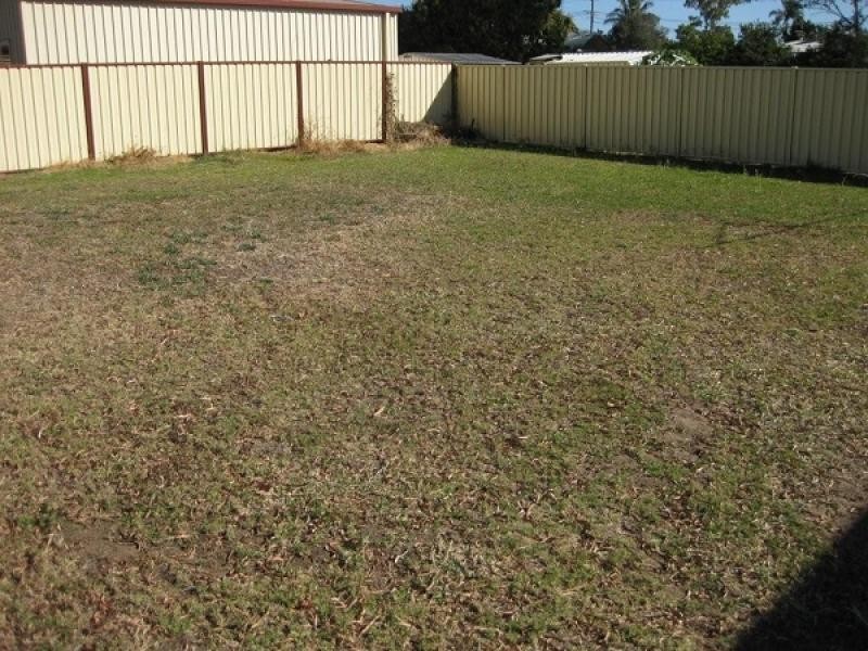 17 Kennedy Drive, Moranbah QLD 4744