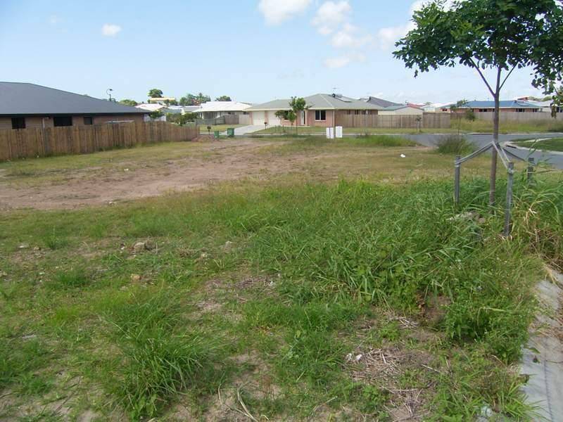 2 CARLOW CLOSE, Rural View QLD 4740