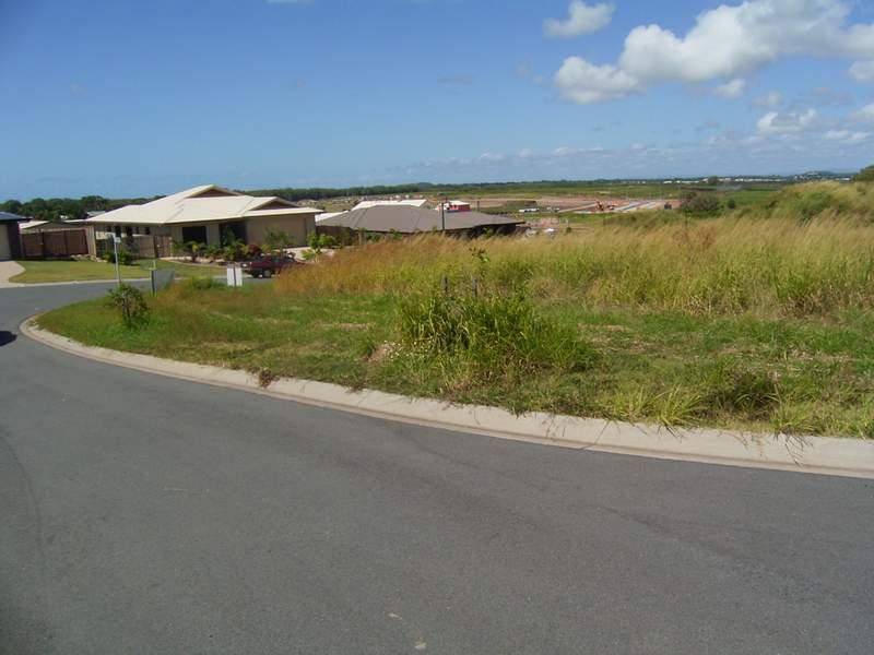 1 CORALCOVE COURT, Blacks Beach QLD 4740