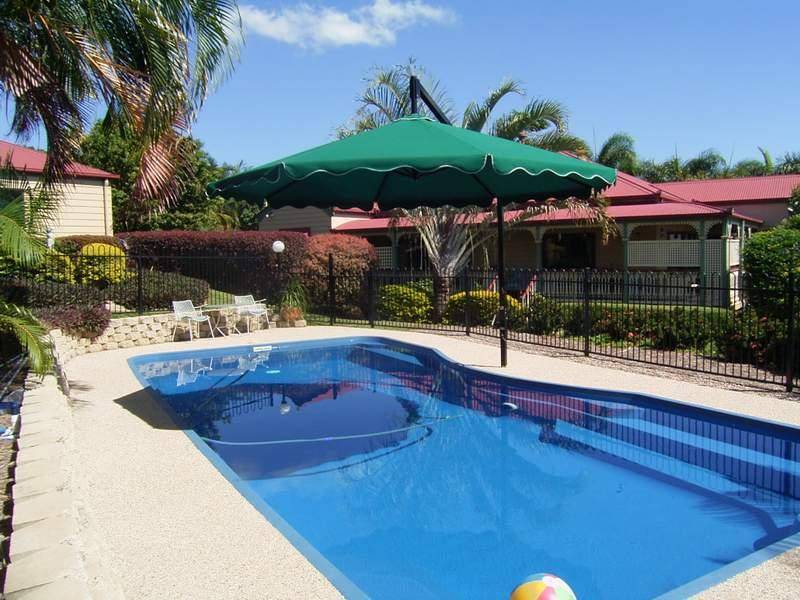 2 PANORAMA COURT, Rural View QLD 4740