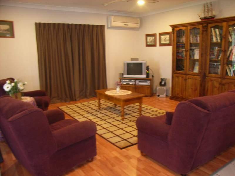 9 EDMUND KENNEDY COURT, Rural View QLD 4740