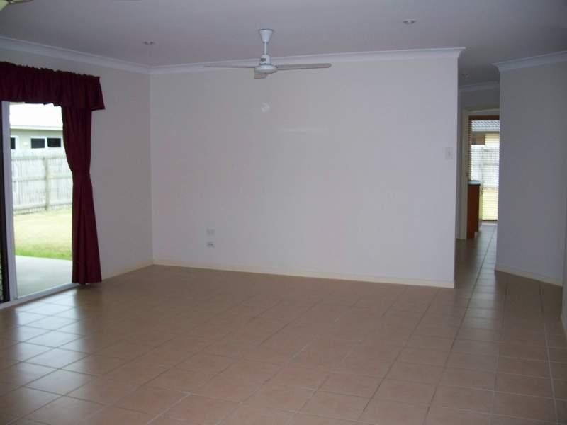 55 ROYAL SANDS BOULEVARD, Bucasia QLD 4750