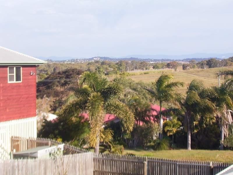 18 MCLAUGHLIN DRIVE, Eimeo QLD 4740