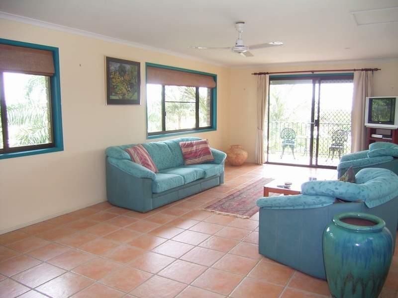 2 EULBERTIE AVENUE, Eimeo QLD 4740